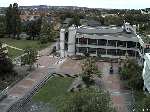 Foto der Webcam: Verwaltungsgeb&auml;ude, Innenhof mit Audimax, H&ouml;rsaal-Geb&auml;ude 1
