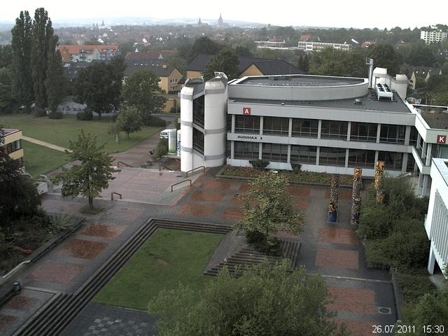 Foto der Webcam: Verwaltungsgeb&auml;ude, Innenhof mit Audimax, H&ouml;rsaal-Geb&auml;ude 1