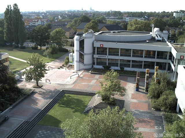 Foto der Webcam: Verwaltungsgeb&auml;ude, Innenhof mit Audimax, H&ouml;rsaal-Geb&auml;ude 1