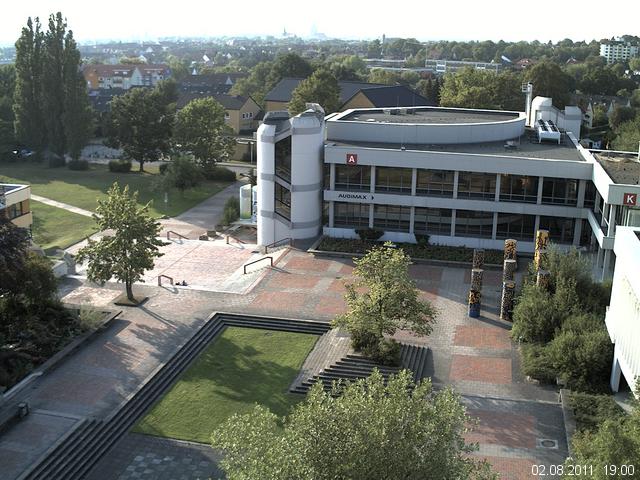 Foto der Webcam: Verwaltungsgeb&auml;ude, Innenhof mit Audimax, H&ouml;rsaal-Geb&auml;ude 1