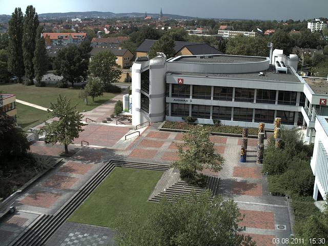 Foto der Webcam: Verwaltungsgeb&auml;ude, Innenhof mit Audimax, H&ouml;rsaal-Geb&auml;ude 1