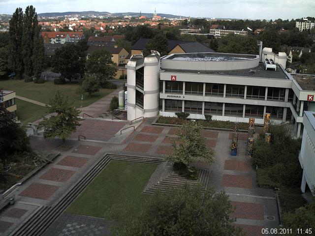 Foto der Webcam: Verwaltungsgeb&auml;ude, Innenhof mit Audimax, H&ouml;rsaal-Geb&auml;ude 1