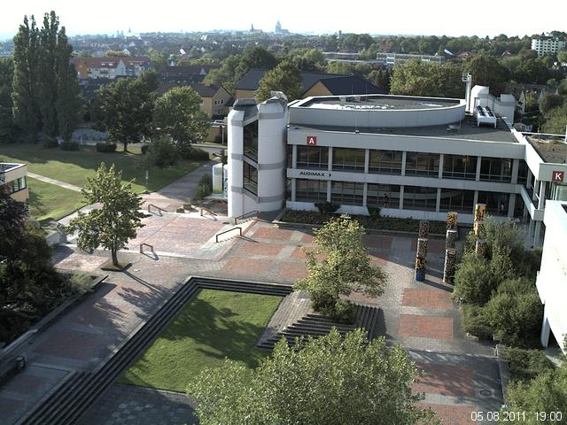 Foto der Webcam: Verwaltungsgeb&auml;ude, Innenhof mit Audimax, H&ouml;rsaal-Geb&auml;ude 1