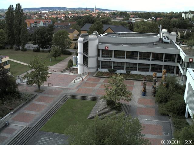 Foto der Webcam: Verwaltungsgeb&auml;ude, Innenhof mit Audimax, H&ouml;rsaal-Geb&auml;ude 1