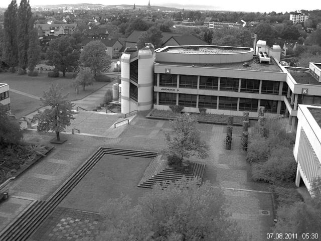 Foto der Webcam: Verwaltungsgeb&auml;ude, Innenhof mit Audimax, H&ouml;rsaal-Geb&auml;ude 1