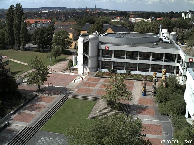 Foto der Webcam: Verwaltungsgeb&auml;ude, Innenhof mit Audimax, H&ouml;rsaal-Geb&auml;ude 1
