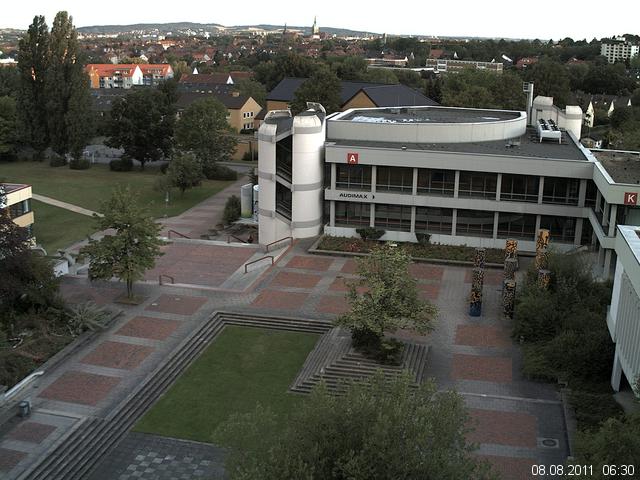 Foto der Webcam: Verwaltungsgeb&auml;ude, Innenhof mit Audimax, H&ouml;rsaal-Geb&auml;ude 1