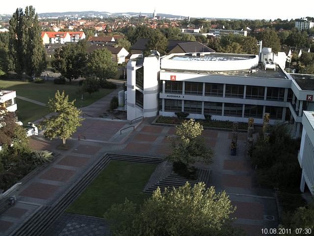 Foto der Webcam: Verwaltungsgeb&auml;ude, Innenhof mit Audimax, H&ouml;rsaal-Geb&auml;ude 1