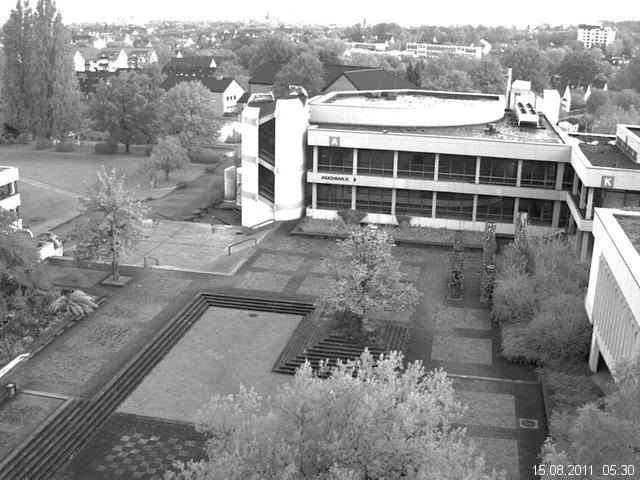 Foto der Webcam: Verwaltungsgeb&auml;ude, Innenhof mit Audimax, H&ouml;rsaal-Geb&auml;ude 1