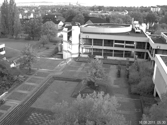 Foto der Webcam: Verwaltungsgeb&auml;ude, Innenhof mit Audimax, H&ouml;rsaal-Geb&auml;ude 1