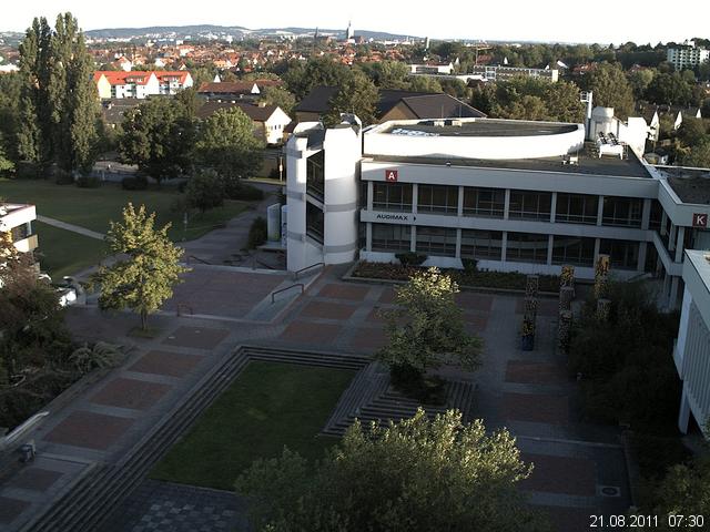 Foto der Webcam: Verwaltungsgeb&auml;ude, Innenhof mit Audimax, H&ouml;rsaal-Geb&auml;ude 1