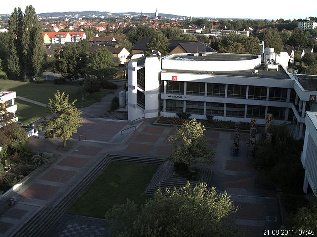 Foto der Webcam: Verwaltungsgeb&auml;ude, Innenhof mit Audimax, H&ouml;rsaal-Geb&auml;ude 1