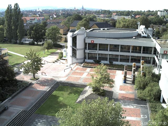 Foto der Webcam: Verwaltungsgeb&auml;ude, Innenhof mit Audimax, H&ouml;rsaal-Geb&auml;ude 1