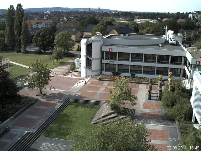 Foto der Webcam: Verwaltungsgeb&auml;ude, Innenhof mit Audimax, H&ouml;rsaal-Geb&auml;ude 1