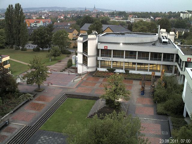 Foto der Webcam: Verwaltungsgeb&auml;ude, Innenhof mit Audimax, H&ouml;rsaal-Geb&auml;ude 1