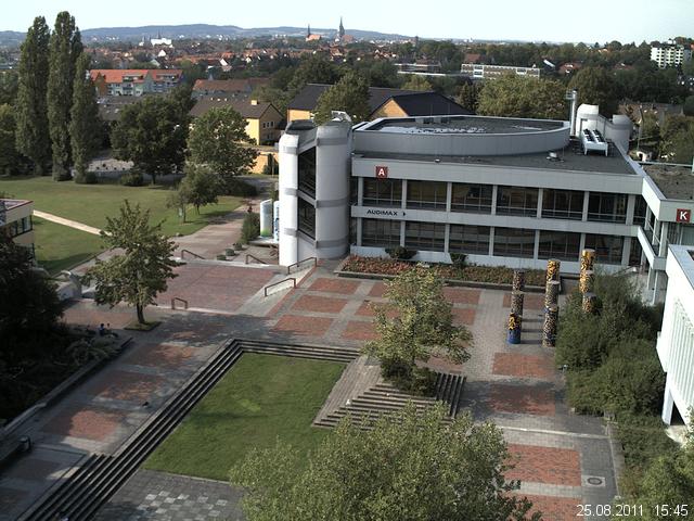 Foto der Webcam: Verwaltungsgeb&auml;ude, Innenhof mit Audimax, H&ouml;rsaal-Geb&auml;ude 1