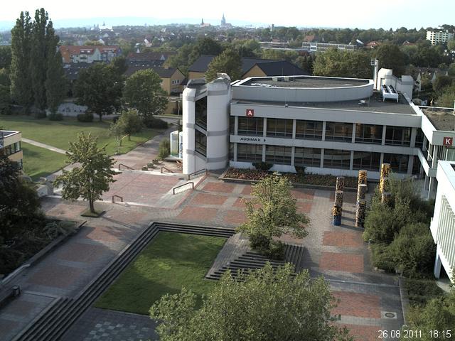 Foto der Webcam: Verwaltungsgeb&auml;ude, Innenhof mit Audimax, H&ouml;rsaal-Geb&auml;ude 1
