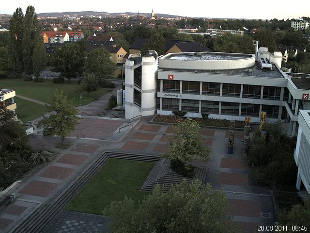 Foto der Webcam: Verwaltungsgeb&auml;ude, Innenhof mit Audimax, H&ouml;rsaal-Geb&auml;ude 1