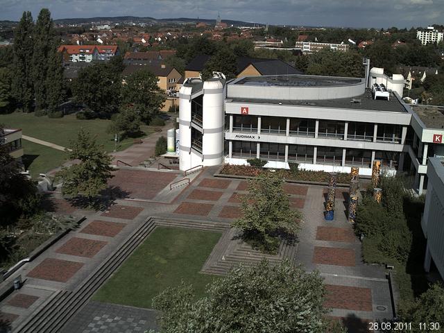Foto der Webcam: Verwaltungsgeb&auml;ude, Innenhof mit Audimax, H&ouml;rsaal-Geb&auml;ude 1