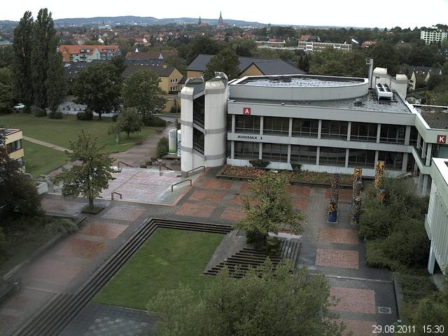 Foto der Webcam: Verwaltungsgeb&auml;ude, Innenhof mit Audimax, H&ouml;rsaal-Geb&auml;ude 1