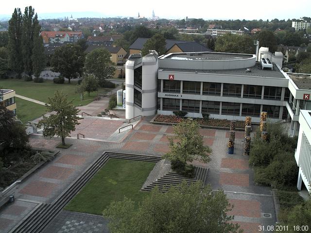 Foto der Webcam: Verwaltungsgeb&auml;ude, Innenhof mit Audimax, H&ouml;rsaal-Geb&auml;ude 1
