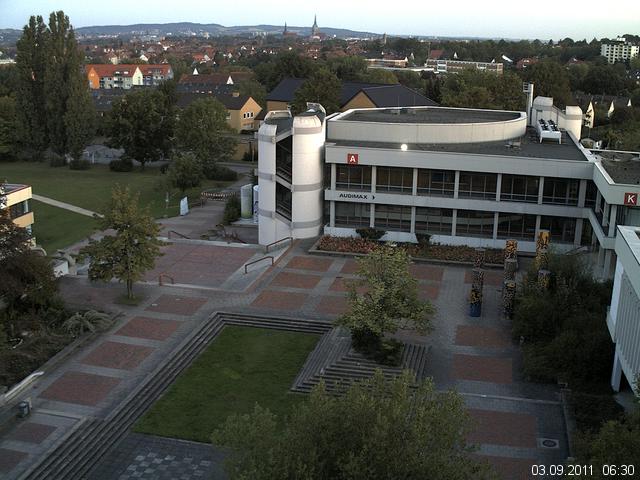 Foto der Webcam: Verwaltungsgeb&auml;ude, Innenhof mit Audimax, H&ouml;rsaal-Geb&auml;ude 1