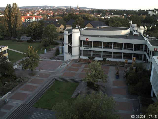 Foto der Webcam: Verwaltungsgeb&auml;ude, Innenhof mit Audimax, H&ouml;rsaal-Geb&auml;ude 1