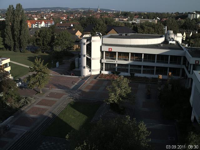 Foto der Webcam: Verwaltungsgeb&auml;ude, Innenhof mit Audimax, H&ouml;rsaal-Geb&auml;ude 1