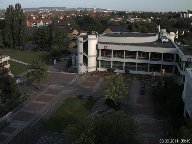 Foto der Webcam: Verwaltungsgeb&auml;ude, Innenhof mit Audimax, H&ouml;rsaal-Geb&auml;ude 1