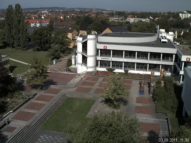 Foto der Webcam: Verwaltungsgeb&auml;ude, Innenhof mit Audimax, H&ouml;rsaal-Geb&auml;ude 1