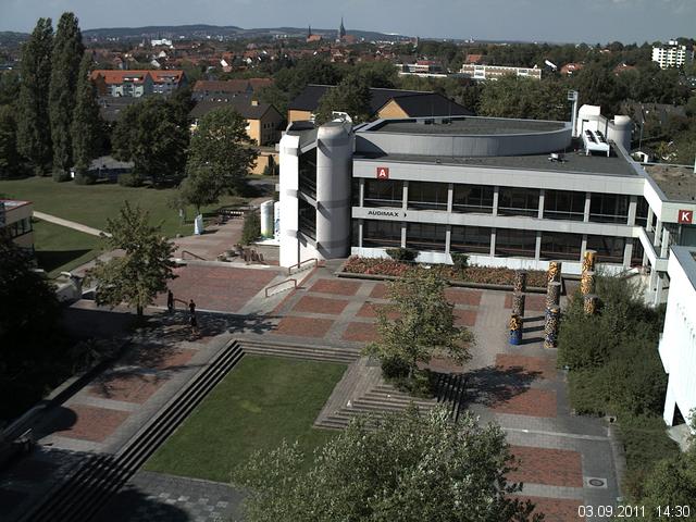 Foto der Webcam: Verwaltungsgeb&auml;ude, Innenhof mit Audimax, H&ouml;rsaal-Geb&auml;ude 1