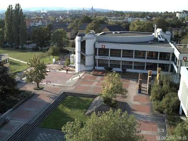 Foto der Webcam: Verwaltungsgeb&auml;ude, Innenhof mit Audimax, H&ouml;rsaal-Geb&auml;ude 1