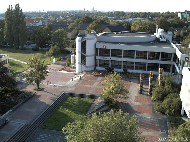 Foto der Webcam: Verwaltungsgeb&auml;ude, Innenhof mit Audimax, H&ouml;rsaal-Geb&auml;ude 1