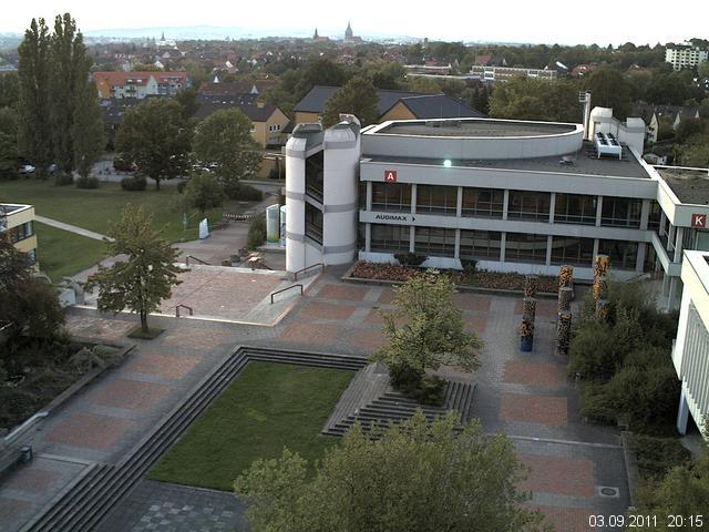 Foto der Webcam: Verwaltungsgeb&auml;ude, Innenhof mit Audimax, H&ouml;rsaal-Geb&auml;ude 1
