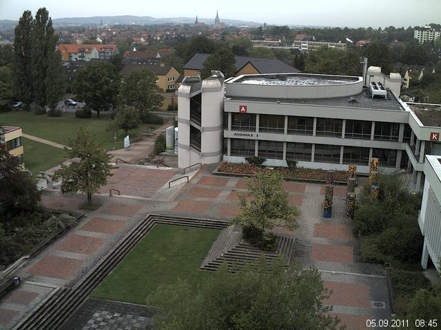 Foto der Webcam: Verwaltungsgeb&auml;ude, Innenhof mit Audimax, H&ouml;rsaal-Geb&auml;ude 1