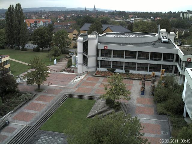 Foto der Webcam: Verwaltungsgeb&auml;ude, Innenhof mit Audimax, H&ouml;rsaal-Geb&auml;ude 1