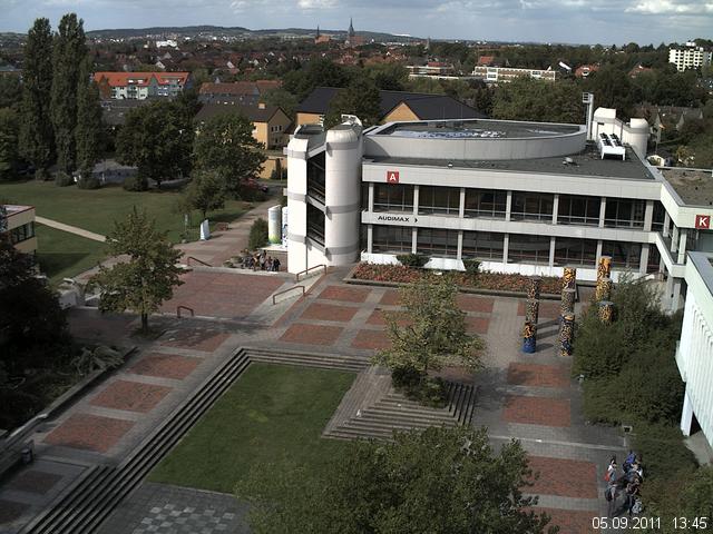 Foto der Webcam: Verwaltungsgeb&auml;ude, Innenhof mit Audimax, H&ouml;rsaal-Geb&auml;ude 1