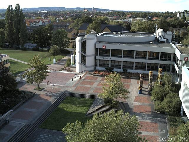 Foto der Webcam: Verwaltungsgeb&auml;ude, Innenhof mit Audimax, H&ouml;rsaal-Geb&auml;ude 1