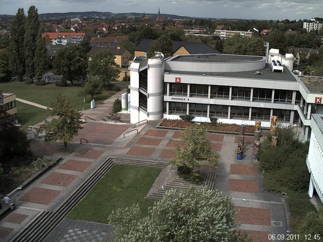 Foto der Webcam: Verwaltungsgeb&auml;ude, Innenhof mit Audimax, H&ouml;rsaal-Geb&auml;ude 1