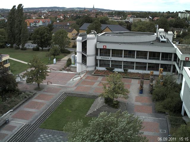 Foto der Webcam: Verwaltungsgeb&auml;ude, Innenhof mit Audimax, H&ouml;rsaal-Geb&auml;ude 1