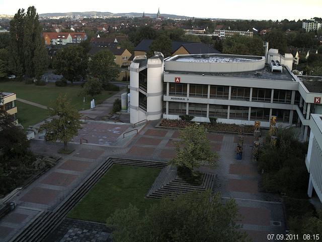 Foto der Webcam: Verwaltungsgeb&auml;ude, Innenhof mit Audimax, H&ouml;rsaal-Geb&auml;ude 1