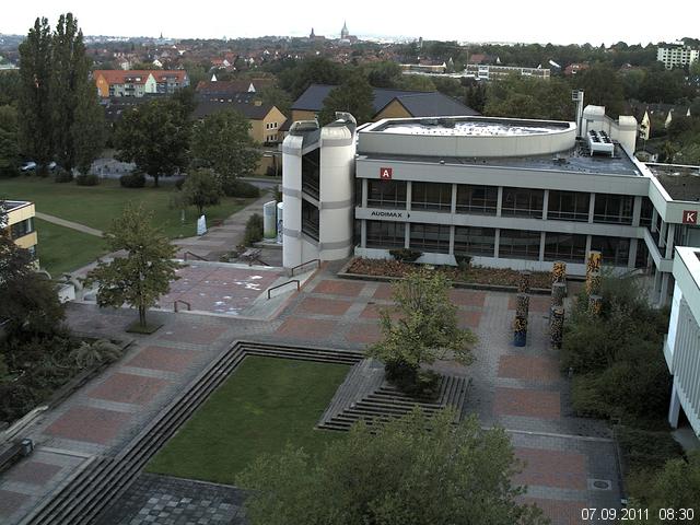 Foto der Webcam: Verwaltungsgeb&auml;ude, Innenhof mit Audimax, H&ouml;rsaal-Geb&auml;ude 1