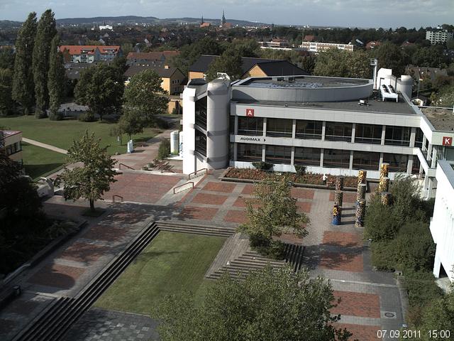 Foto der Webcam: Verwaltungsgeb&auml;ude, Innenhof mit Audimax, H&ouml;rsaal-Geb&auml;ude 1