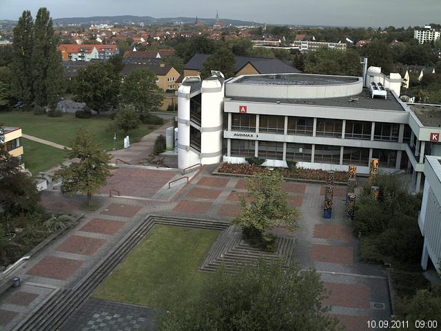 Foto der Webcam: Verwaltungsgeb&auml;ude, Innenhof mit Audimax, H&ouml;rsaal-Geb&auml;ude 1