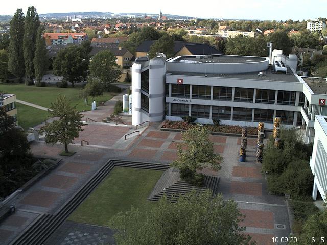 Foto der Webcam: Verwaltungsgeb&auml;ude, Innenhof mit Audimax, H&ouml;rsaal-Geb&auml;ude 1