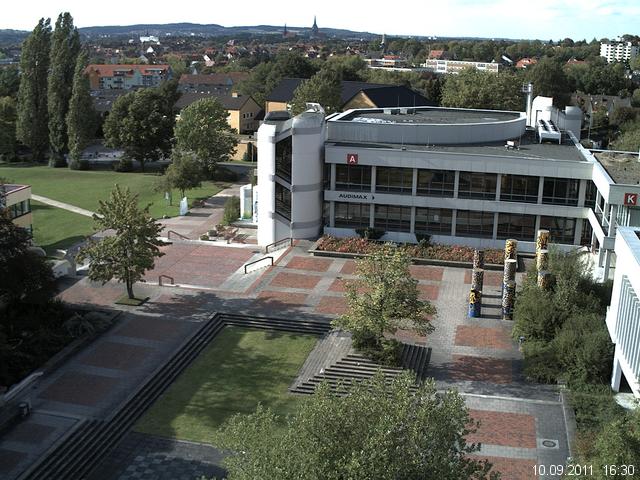 Foto der Webcam: Verwaltungsgeb&auml;ude, Innenhof mit Audimax, H&ouml;rsaal-Geb&auml;ude 1