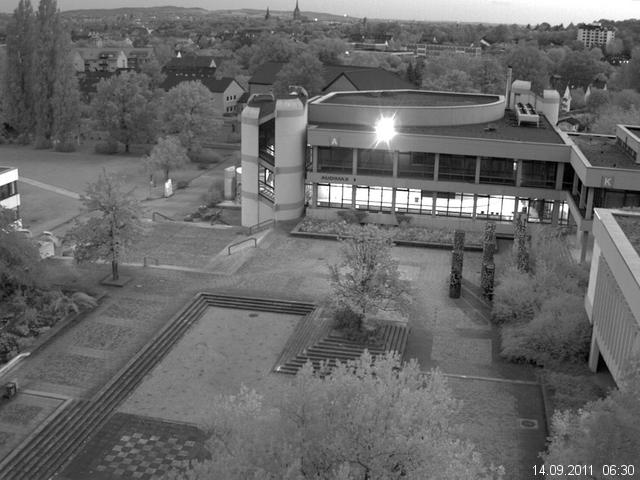 Foto der Webcam: Verwaltungsgeb&auml;ude, Innenhof mit Audimax, H&ouml;rsaal-Geb&auml;ude 1