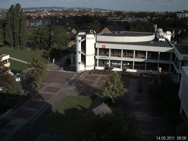 Foto der Webcam: Verwaltungsgeb&auml;ude, Innenhof mit Audimax, H&ouml;rsaal-Geb&auml;ude 1