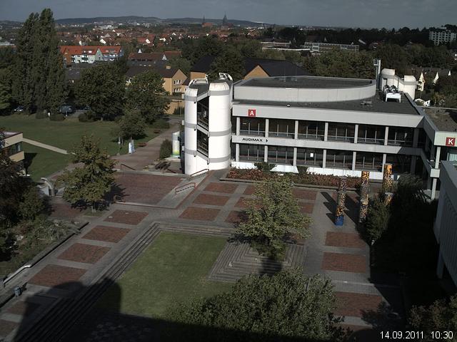 Foto der Webcam: Verwaltungsgeb&auml;ude, Innenhof mit Audimax, H&ouml;rsaal-Geb&auml;ude 1