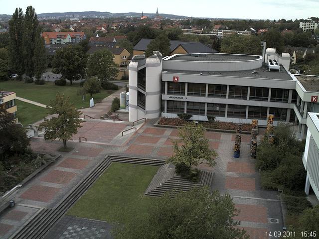 Foto der Webcam: Verwaltungsgeb&auml;ude, Innenhof mit Audimax, H&ouml;rsaal-Geb&auml;ude 1